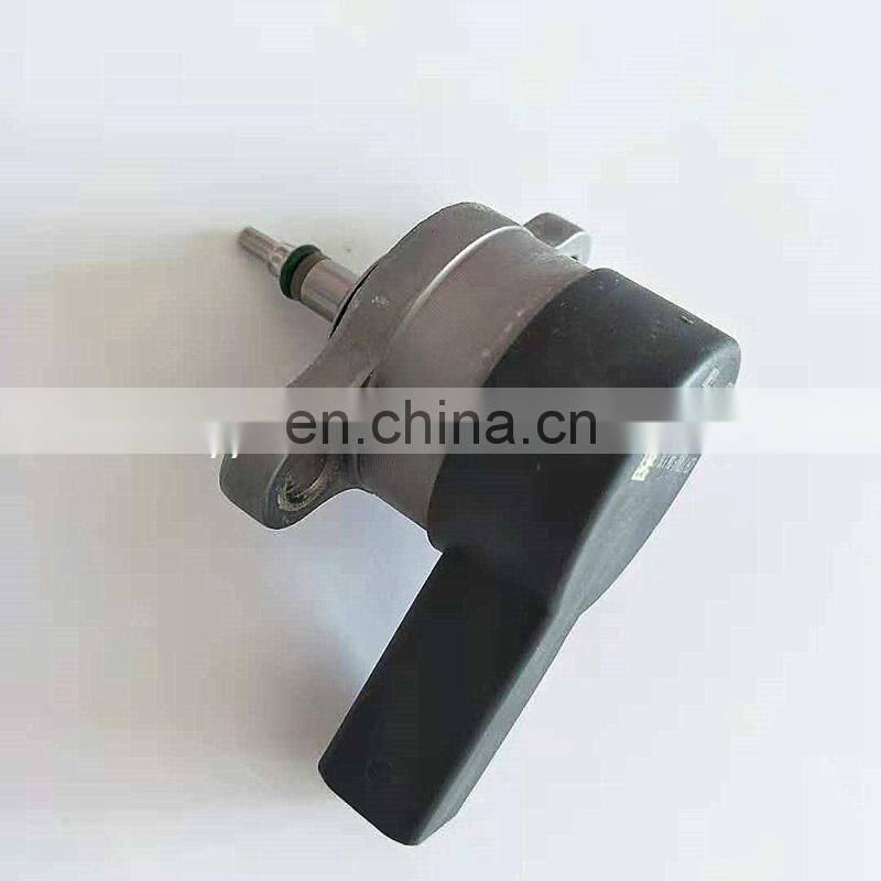genuine   PRESSURE REGULATOR 0281002698 DRV