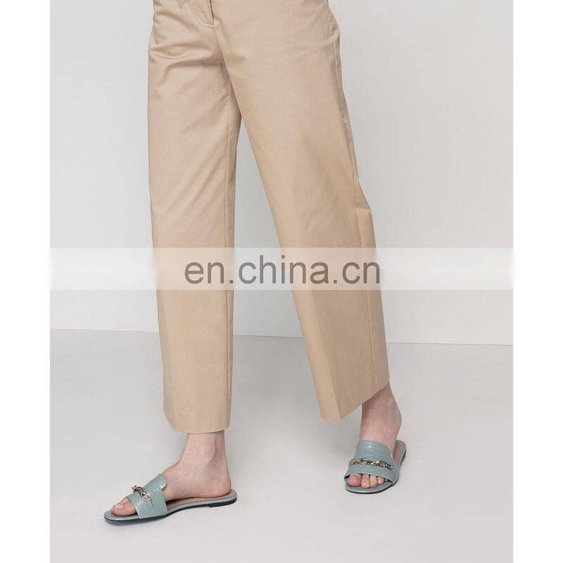 Women crocodile design flat shoes with beautiful chain ladies genuine leather sandals shoes