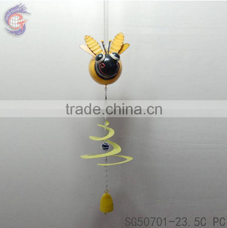 Hanging items of hanging bird decoration with indoor wind chimes