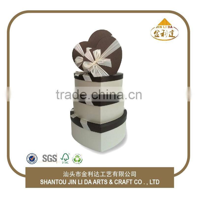 Wholesale Recycled Heart-shaped Paper Gift Box Set of 5