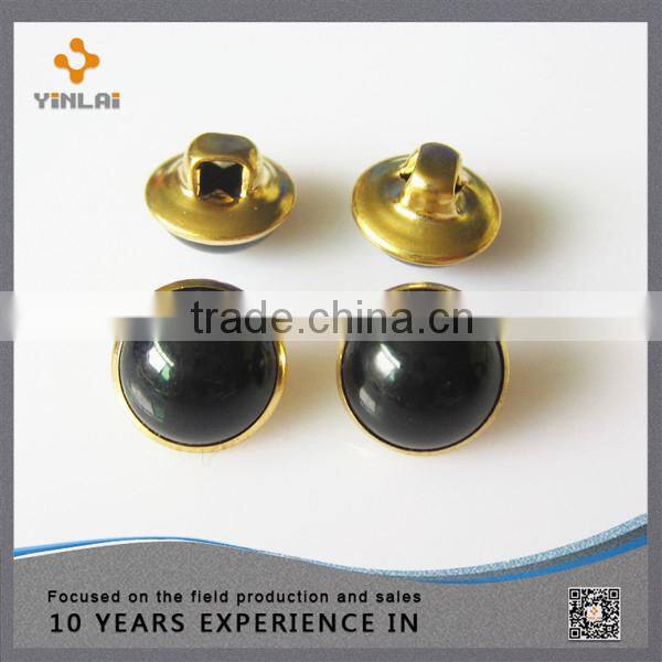 Brass bulk buttons for garment with three color