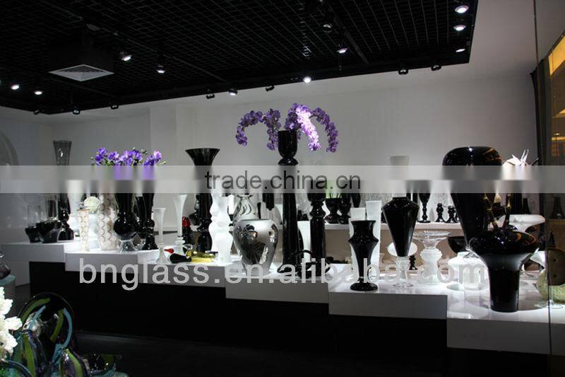 Unique engraved red glass vases for wedding decoration