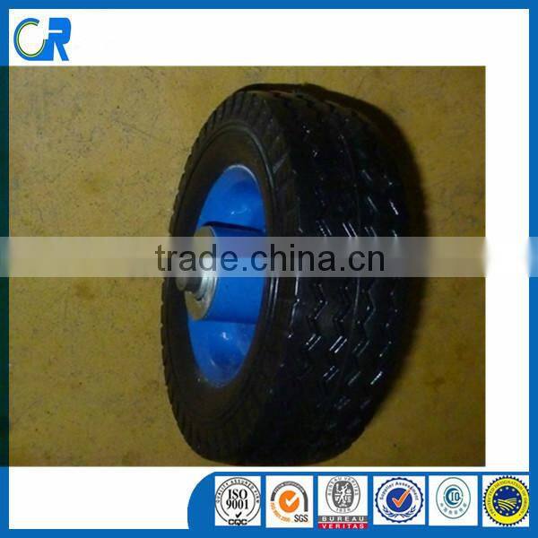 Wooden garden trolley wheel