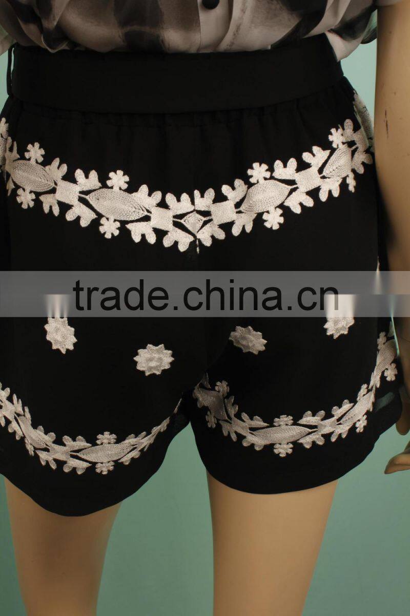 2016 casual short women black pants