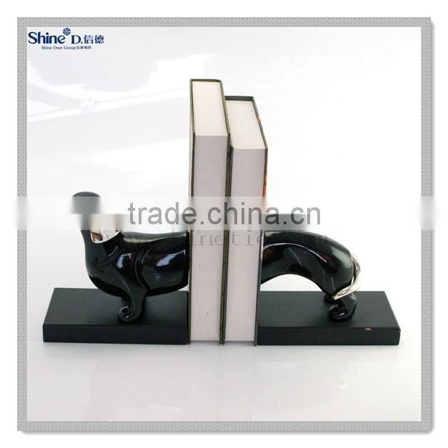 polyresin brass painted dog bookends decorative bookends