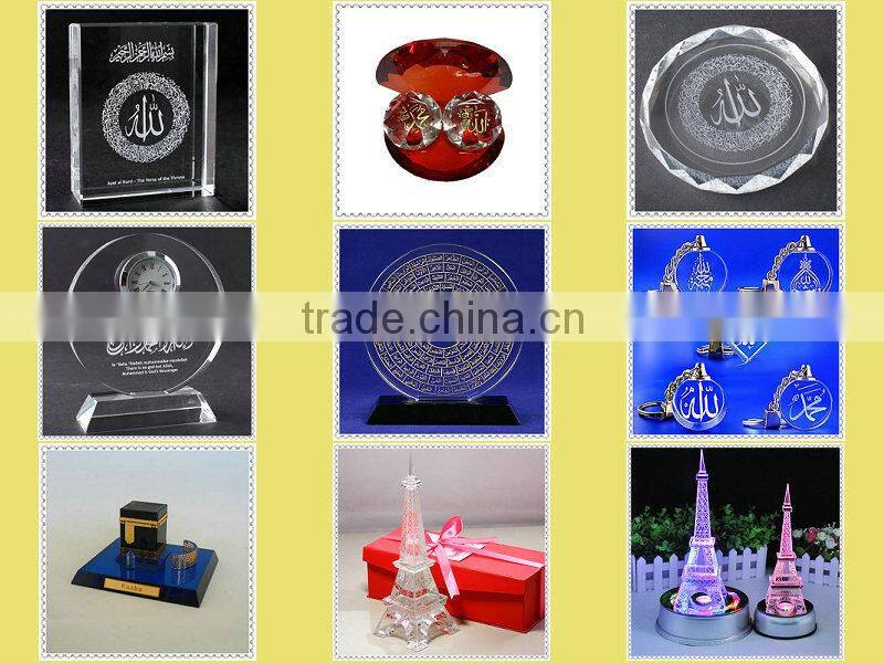 Popular Jade Glass Sailboat Plaque For Decoration & Souvenir