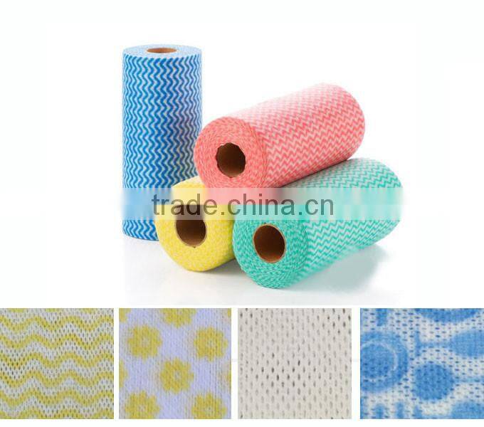 Polyester nonwoven fabric roll, spunlace nonwoven fabric