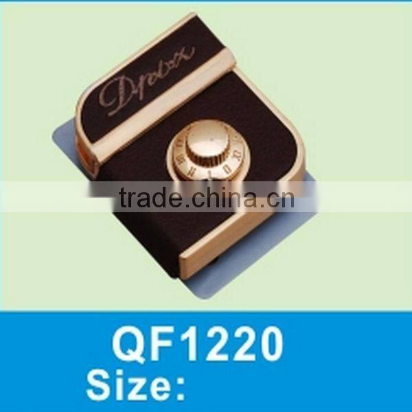 QF 1201 fashion hardware bag lock with black and gold color