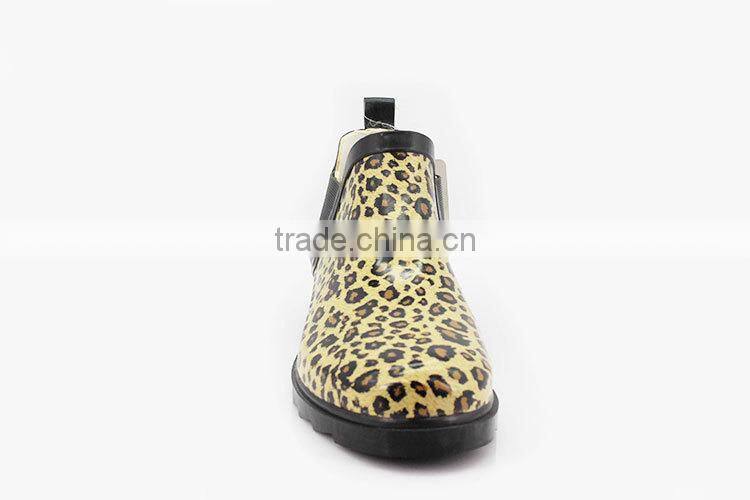 Newest Design Low price Latest design Summer overshoes rain boots