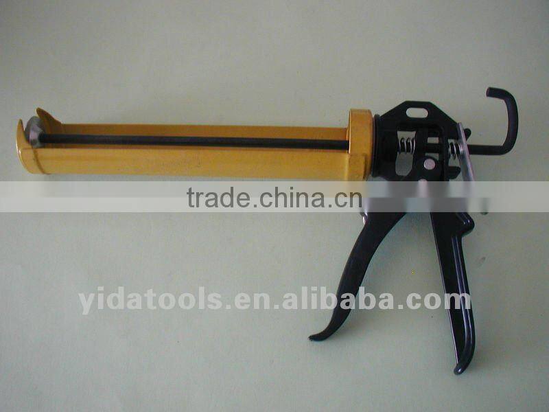 Heavy duty type silicone guns