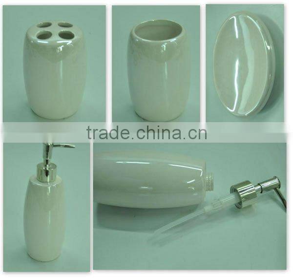 White 4pcs Ceramic bathroom accessory set