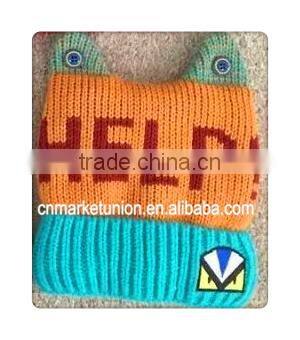2015 fashion hot sale 100% Acrylic button striated print helip funny winter knitted hat