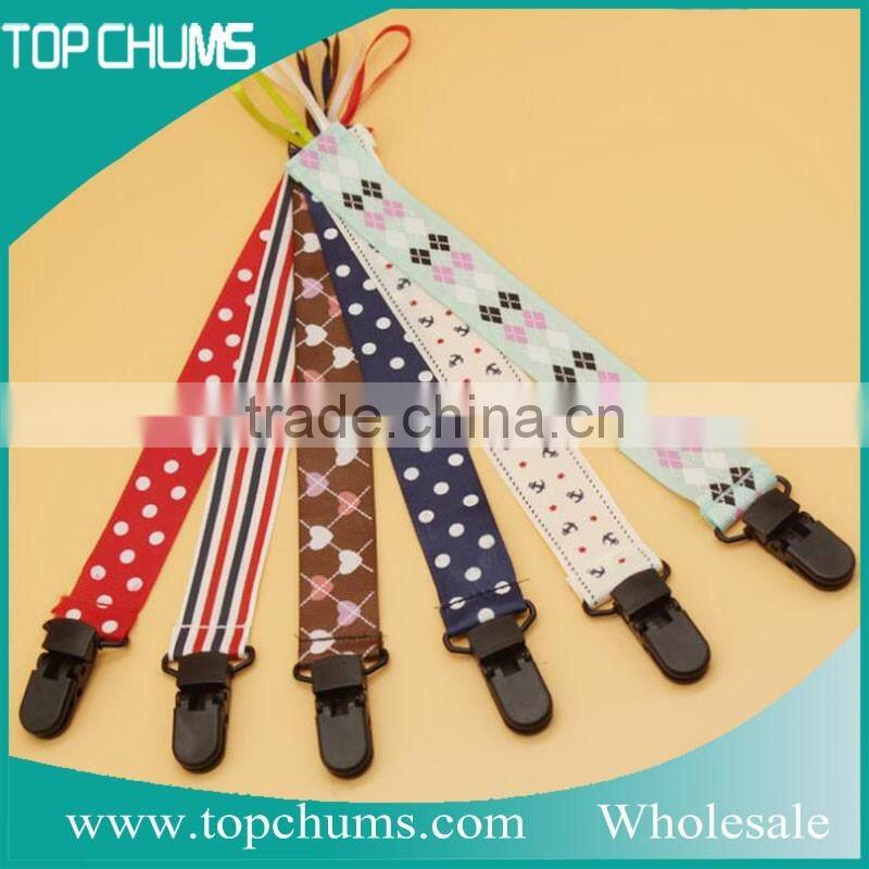 wholesale stock Environmental plastic pacifier clip fashion baby pacifiers
