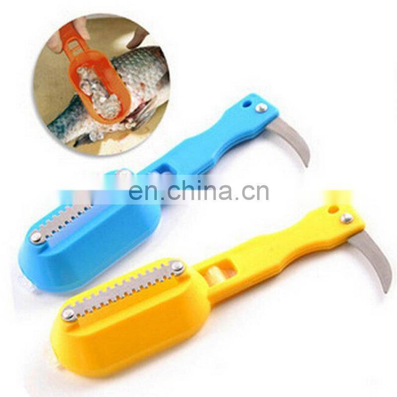 Plastic Fishing Scale Brush Built-in Fish Cutter Fish Skin Brush Scraping Fast Remove Fish Knife Cleaning Scaler Scraper