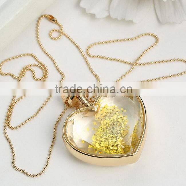 DIY Crystal glass heart locket necklace with chrysanthemum
