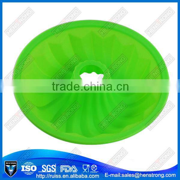 Hollow cake silicone mold for microwave and oven