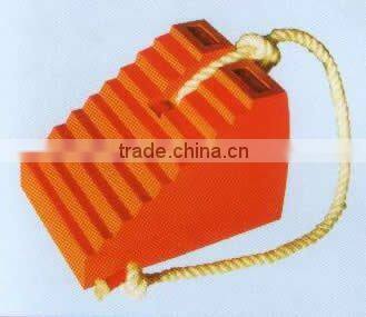 rubber wheel chock 16.5x9.2x9CM(LXWXH)