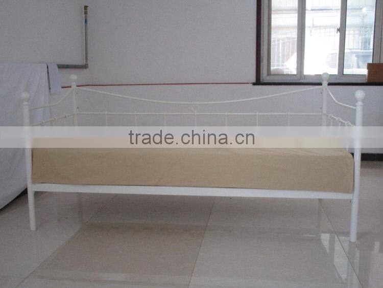 2016 Modern bedroom push and pull metal daybed