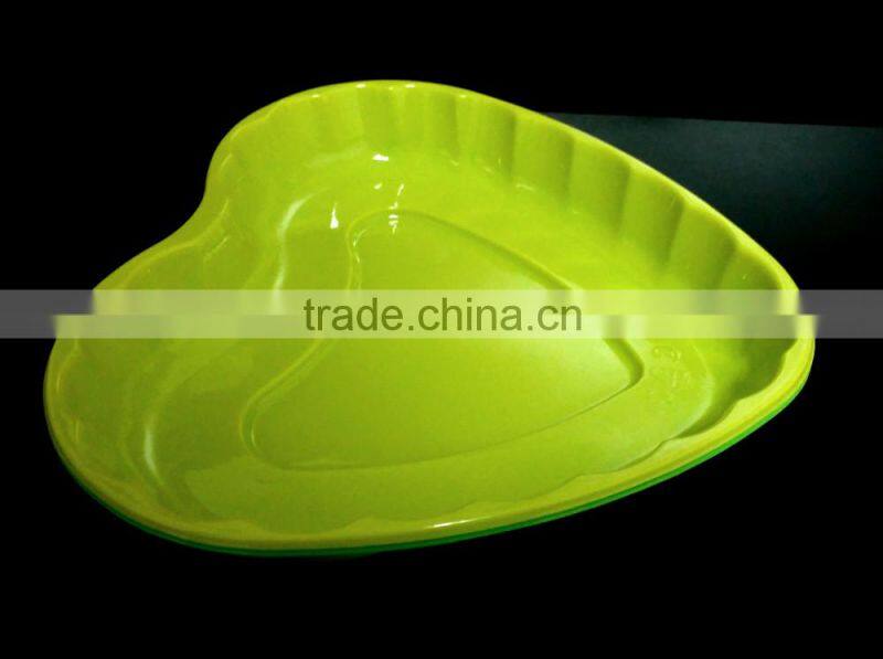 High quality plastic fruit plate heart type snack container