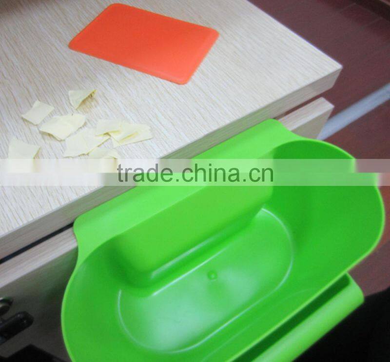 Portable Mini Kitchen Hanging Plastic Garbage Box