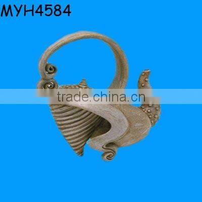 Designed terracotta teapot with special lid