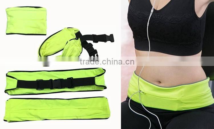 Battery free waist bag with self-powered safety LED light for night runner
