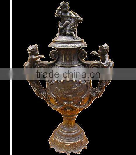 Casting antique bronze vase