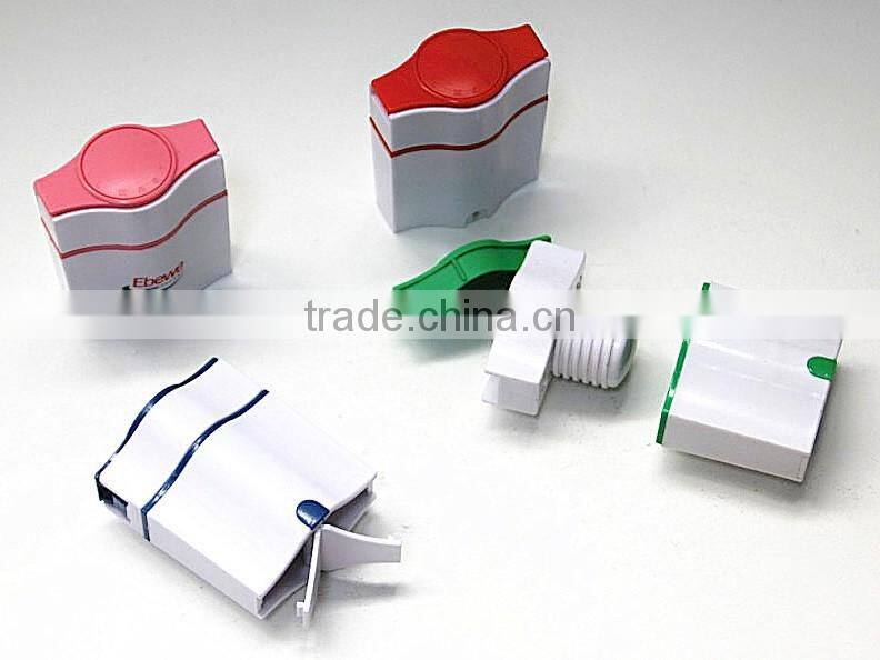 Multifuction 3 in 1 plastic pill storage box with pill cutter and pill crusher