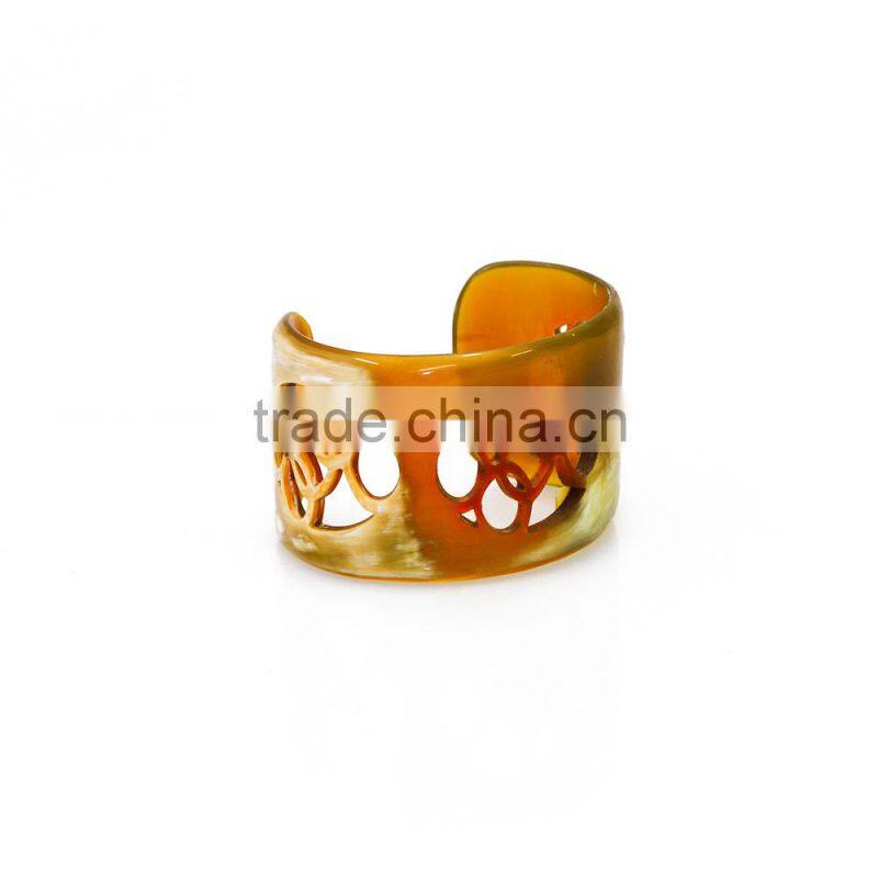Beautiful and fashionable horn cuff/buffalo horn bracelet for women/horn jewelry