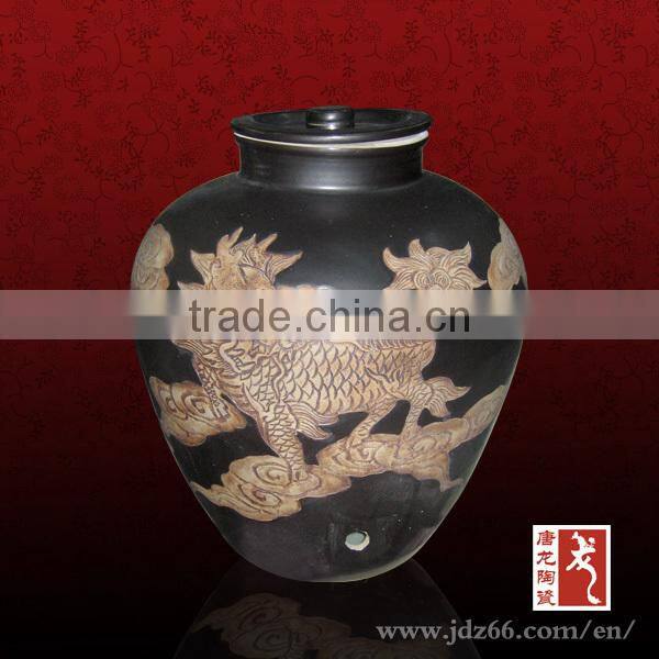 Ancient design excellent quality handprinting dragon ceramic 750ml wine bottle for best sale