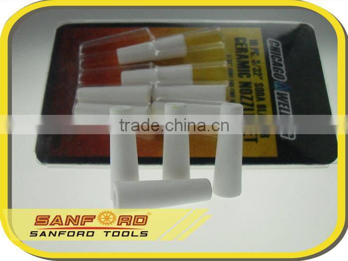 Portable sandblasting machine