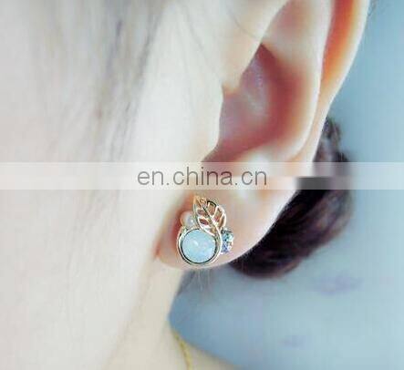 2017 Korean Version Of The New Fashion Crystal Silver Leaf Earrings Female High Quality Jewelry Factory Direct Wholesale