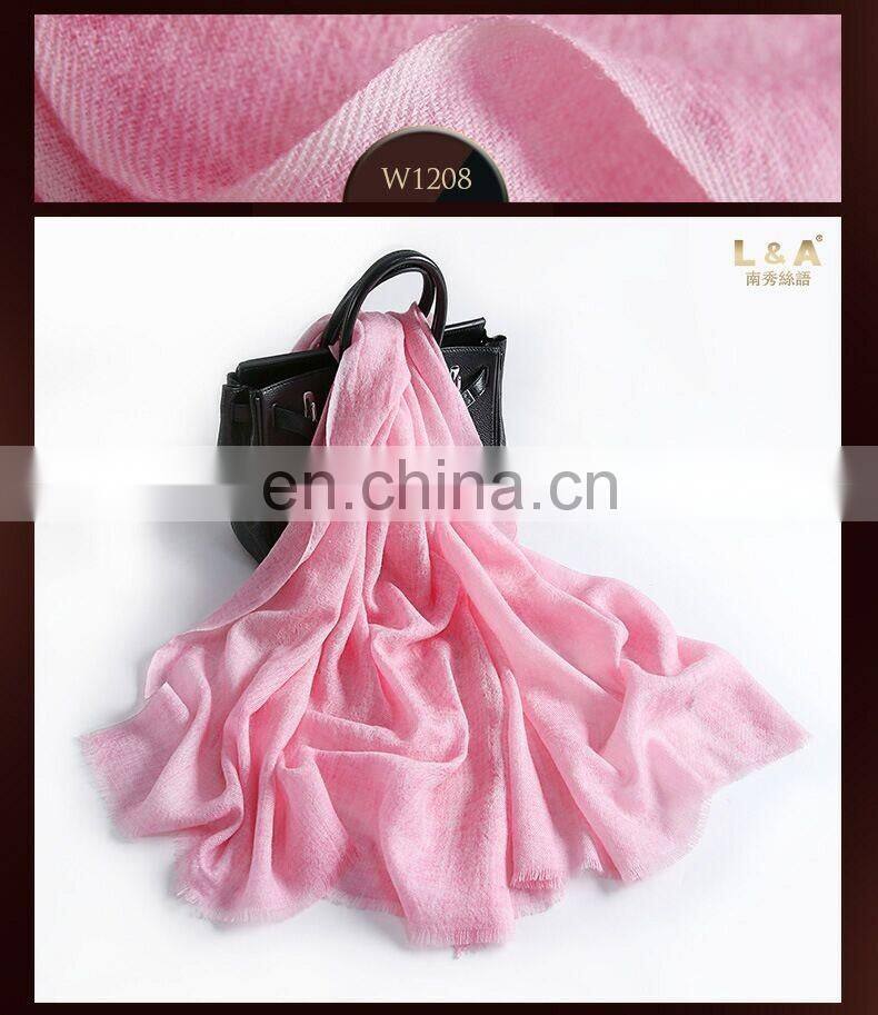 Retro wool scarf for women