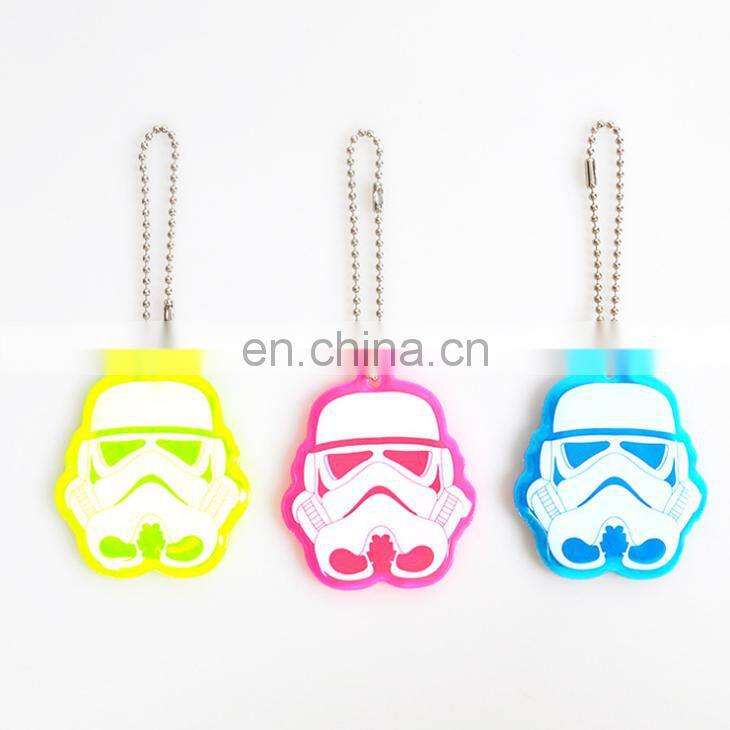 Wholesale OEM Itmes Cheap Protect Kid Use Custom Eco-friendly Soft Pvc Safety Reflective Keychain