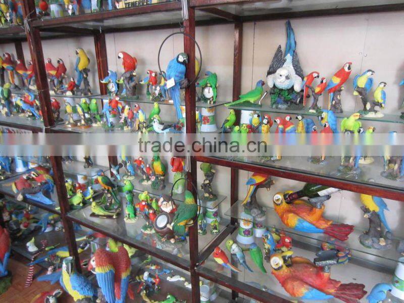 Animal figurine resin parrot bird decoration
