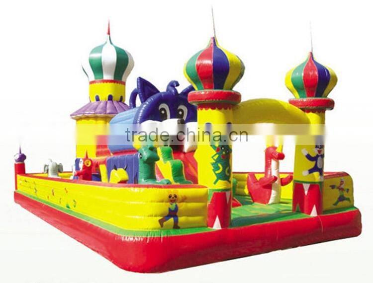 Giant inflatable jumping castle