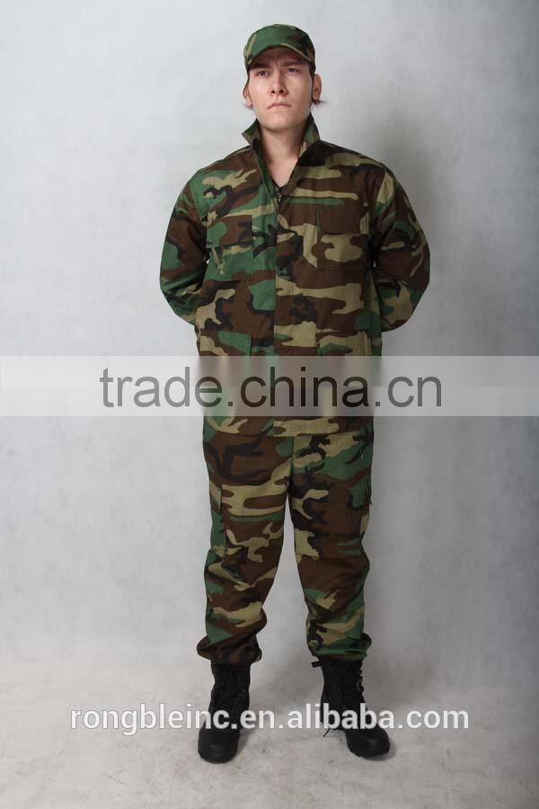 army green uniform military uniform