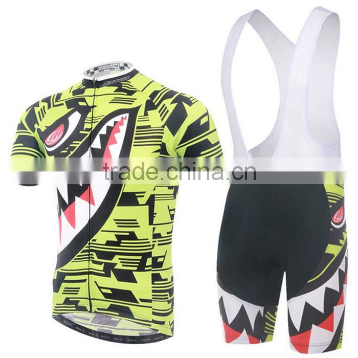 Fashionable Bib Short Cycling Jersey With OEM Service