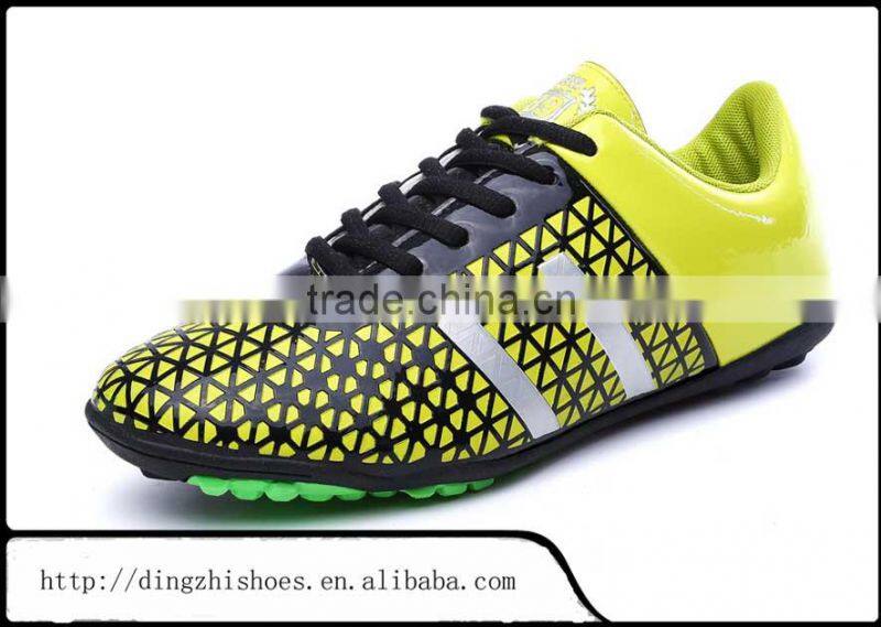 2015 Hot selling soccer shoes fashion men and lady soccer shoes running shoes
