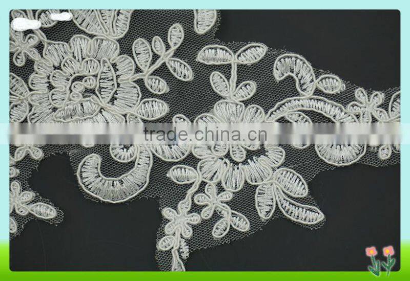 Wholesale make embroidery lace applique,lace patch,lace applique patch
