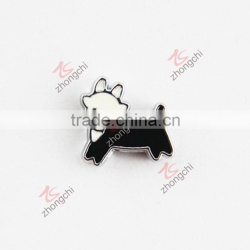 zinc alloy material metal enamel goat charm (JP08)