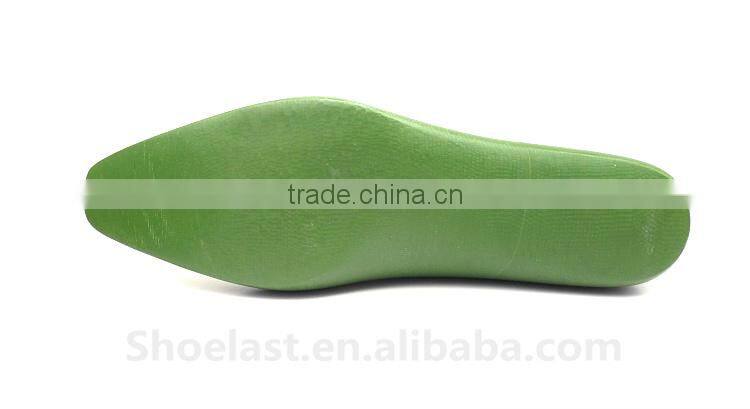 Focus trend of male models, Fashion Week Men shoe last