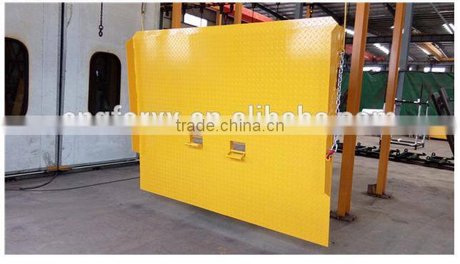 CRSN8 Container ramp for forklift warehouse dock plate