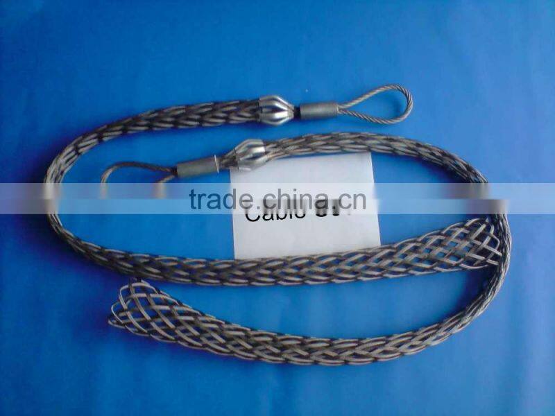 Steel cable sock grip with heavy duty swivel connector