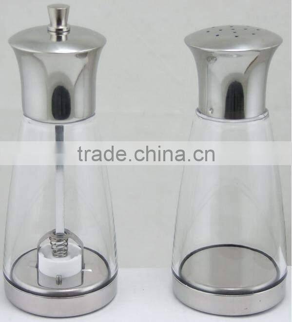 Pepper Mill and Salt Cruet Set