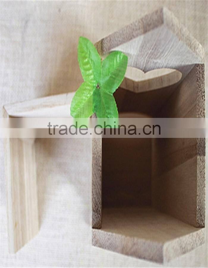 Handmade crafts wood room toy wooden bird nest packaging sticky window wood toys with heartshapeed window