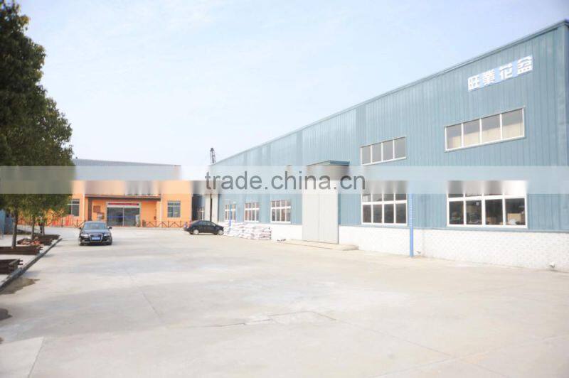 Plastic flower pot garden planter