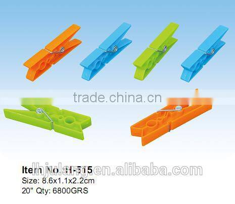 Hotsell Plastic clothes pegs / plastic clothes pegs