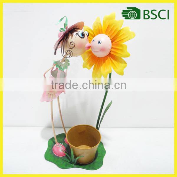 Special metal antique flower pot with ladybird for garden decoration
