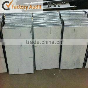 Refractory silicon carbide plates for industrial high temperature furnace
